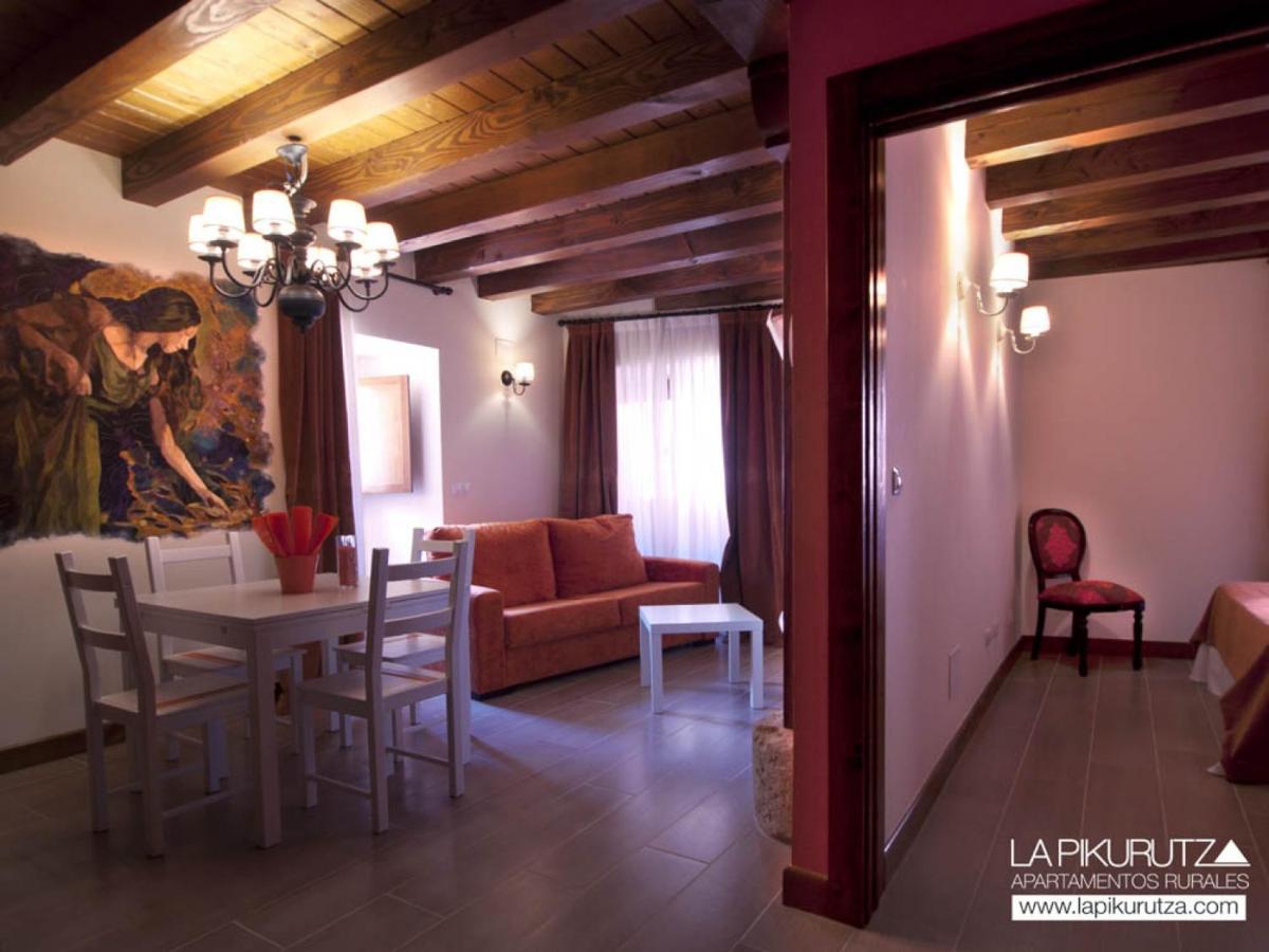 Apartamentos Rurales La Pikurutza 버네도 외부 사진